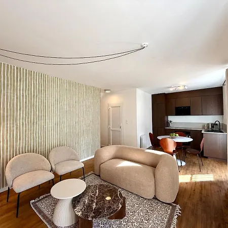 Les Jardins De Salvador - 2 Bedrooms & Terrace