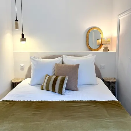 Les Jardins De Salvador - 2 Bedrooms & Terrace *