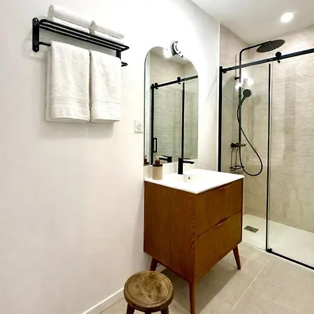 Les Jardins De Salvador - 2 Bedrooms & Terrace Apartmán *