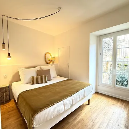 Les Jardins De Salvador - 2 Bedrooms & Terrace *