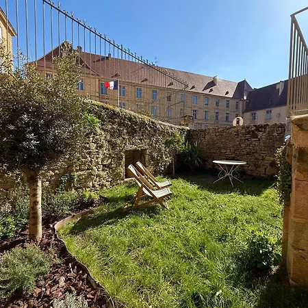 Apartmán Les Jardins De Salvador - 2 Bedrooms & Terrace