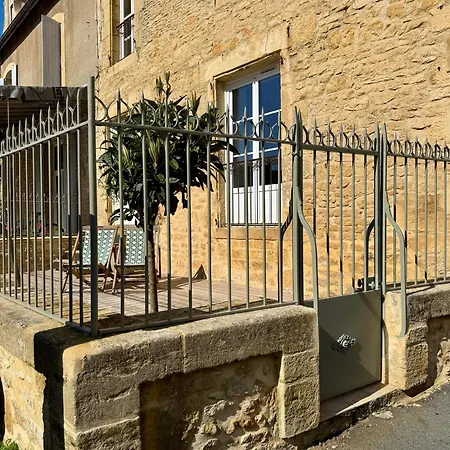Les Jardins De Salvador - 2 Bedrooms & Terrace